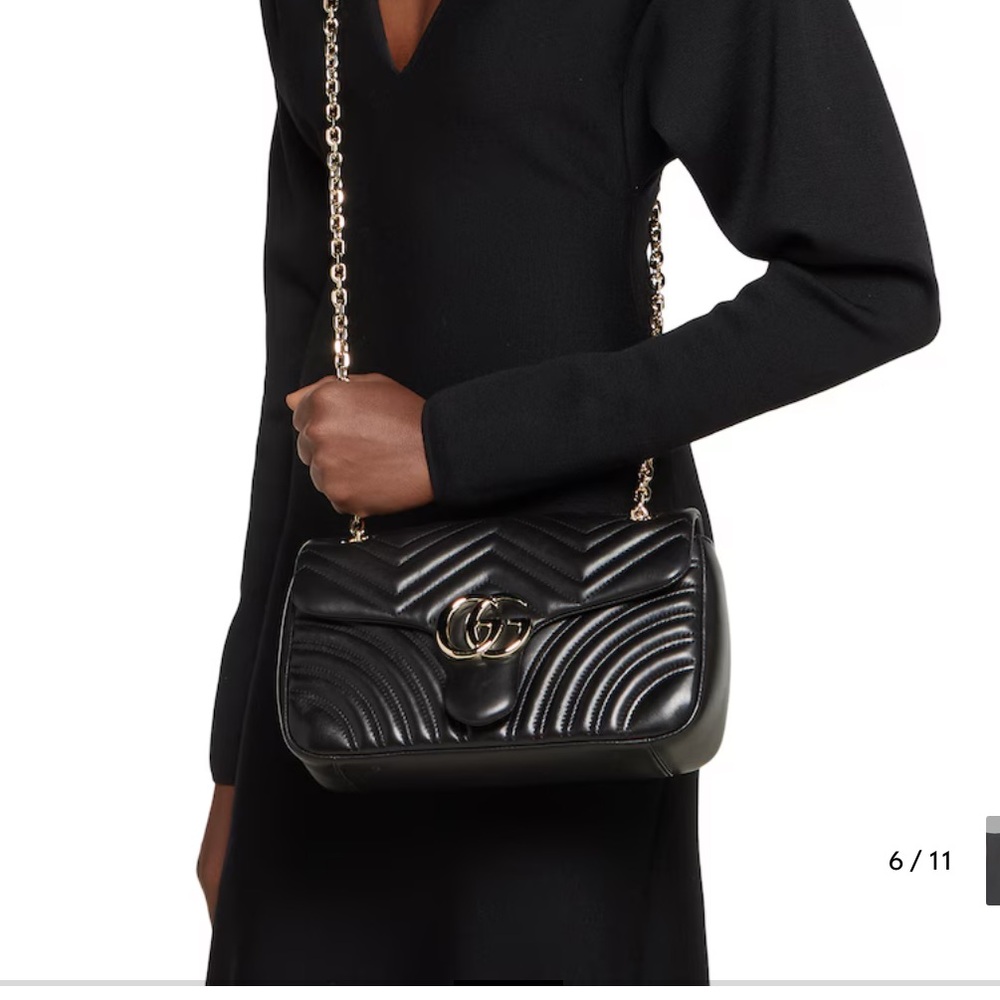 Gucci GG Marmont Medium Shoulder Bag